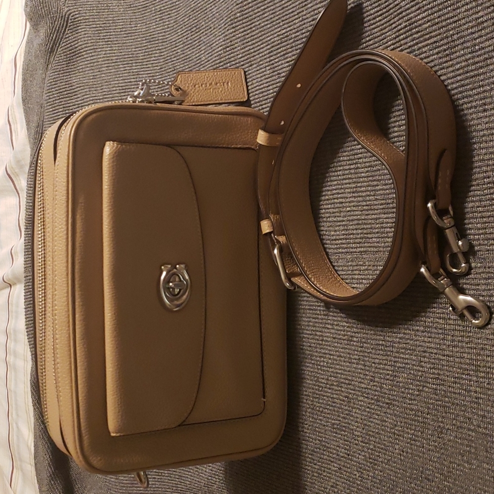 Coach cassie camera bag in taupe